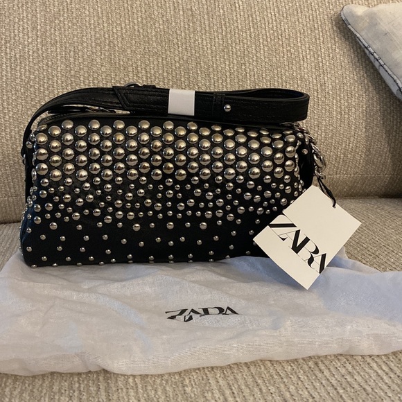 STUDDED ROCKER SHOULDER BAG - Picture 7 of 9